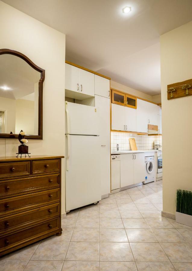 Classy 2 Bedroom Apartment Near Acropolis & Metro Atenas Exterior foto