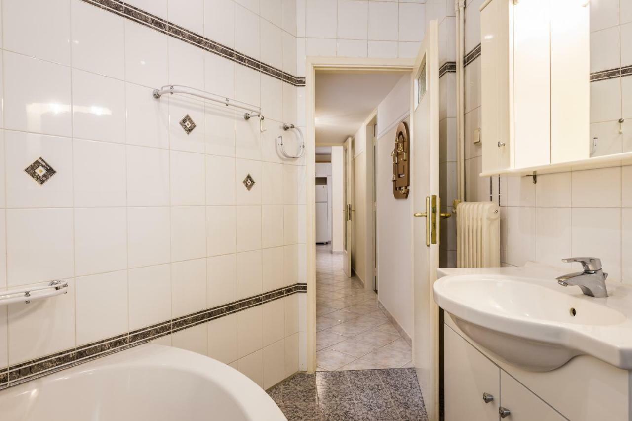 Classy 2 Bedroom Apartment Near Acropolis & Metro Atenas Exterior foto