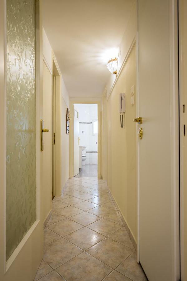 Classy 2 Bedroom Apartment Near Acropolis & Metro Atenas Exterior foto
