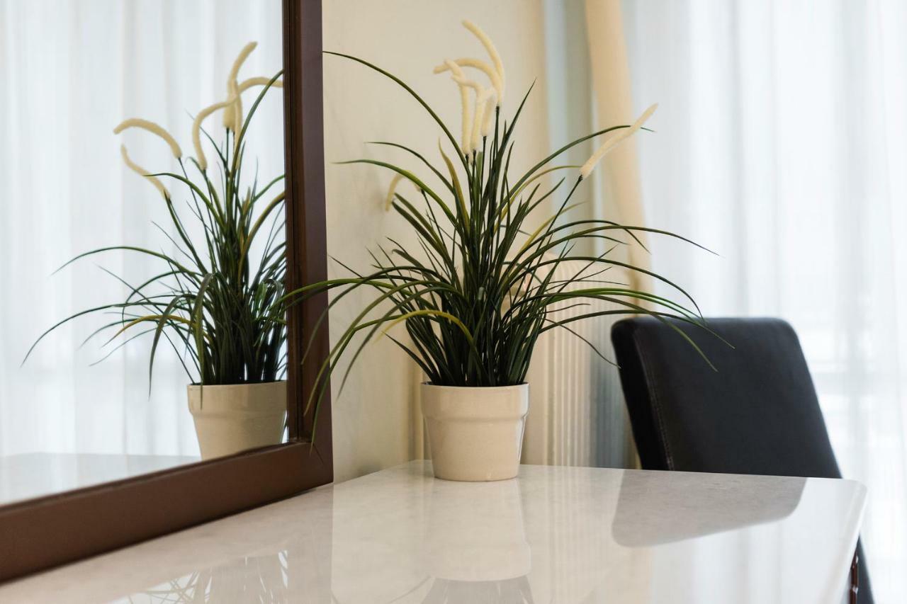 Classy 2 Bedroom Apartment Near Acropolis & Metro Atenas Exterior foto